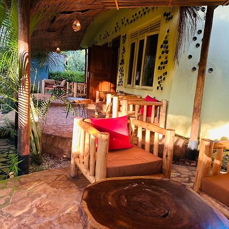 Afro Smile Hotel & Guest House جينجا المظهر الخارجي الصورة