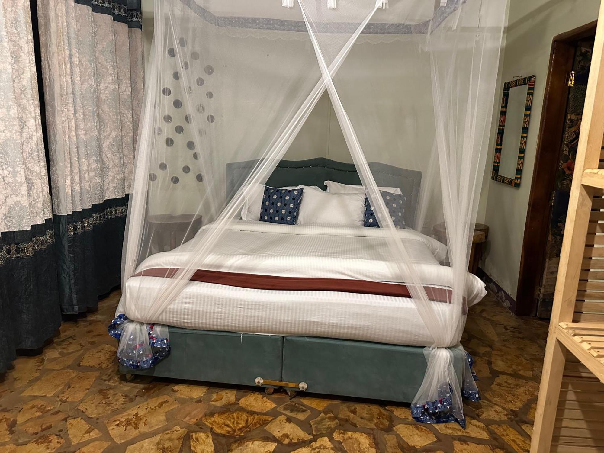 Afro Smile Hotel & Guest House جينجا المظهر الخارجي الصورة