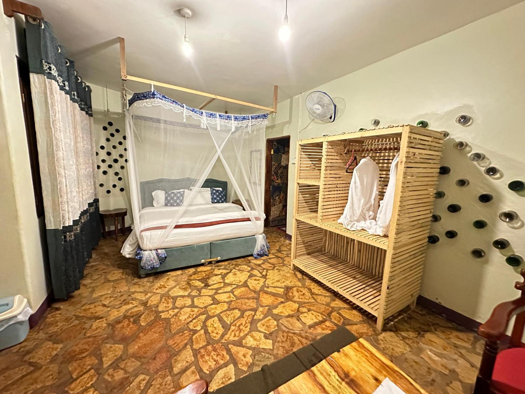 Afro Smile Hotel & Guest House جينجا المظهر الخارجي الصورة