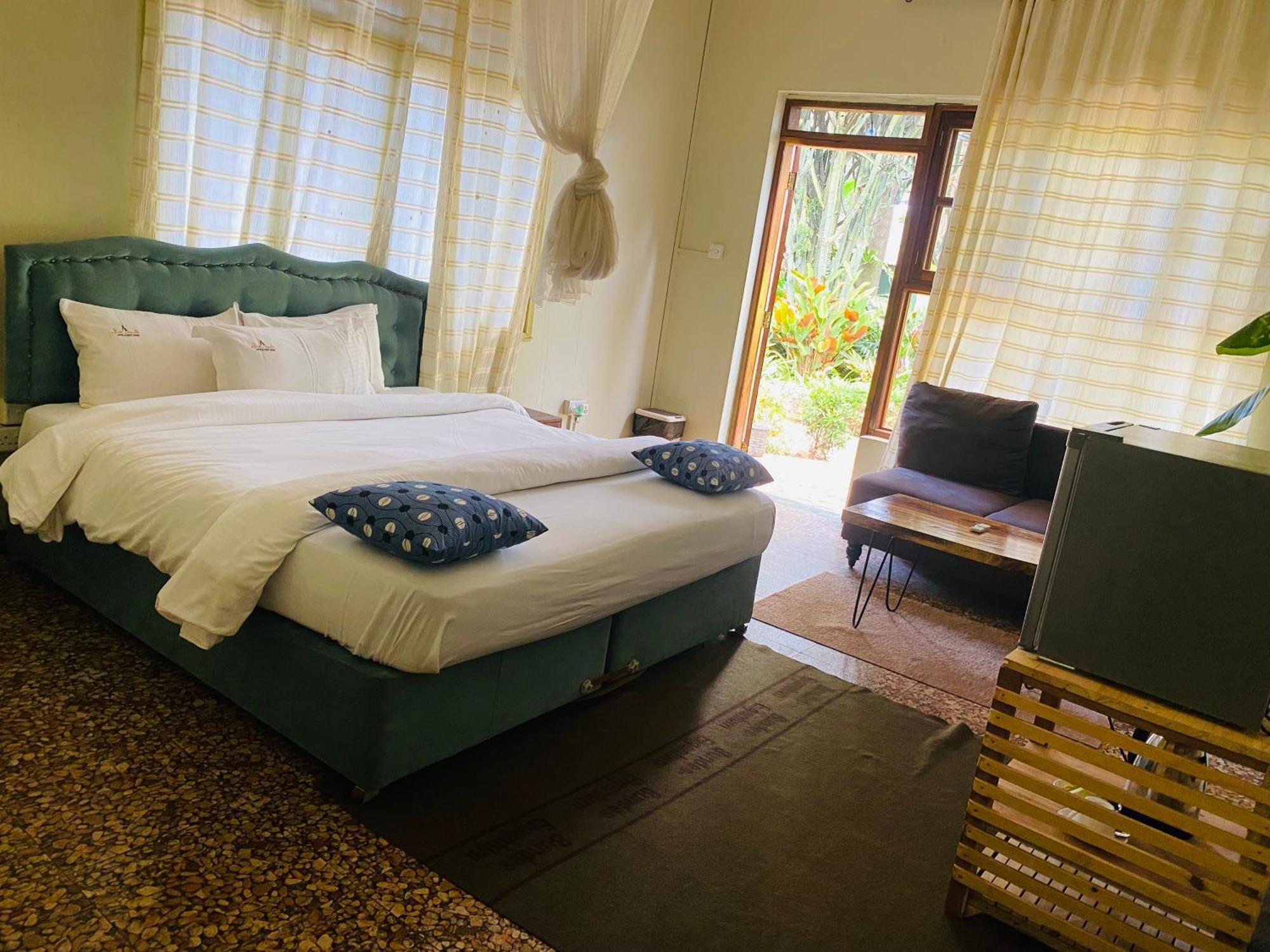 Afro Smile Hotel & Guest House جينجا المظهر الخارجي الصورة