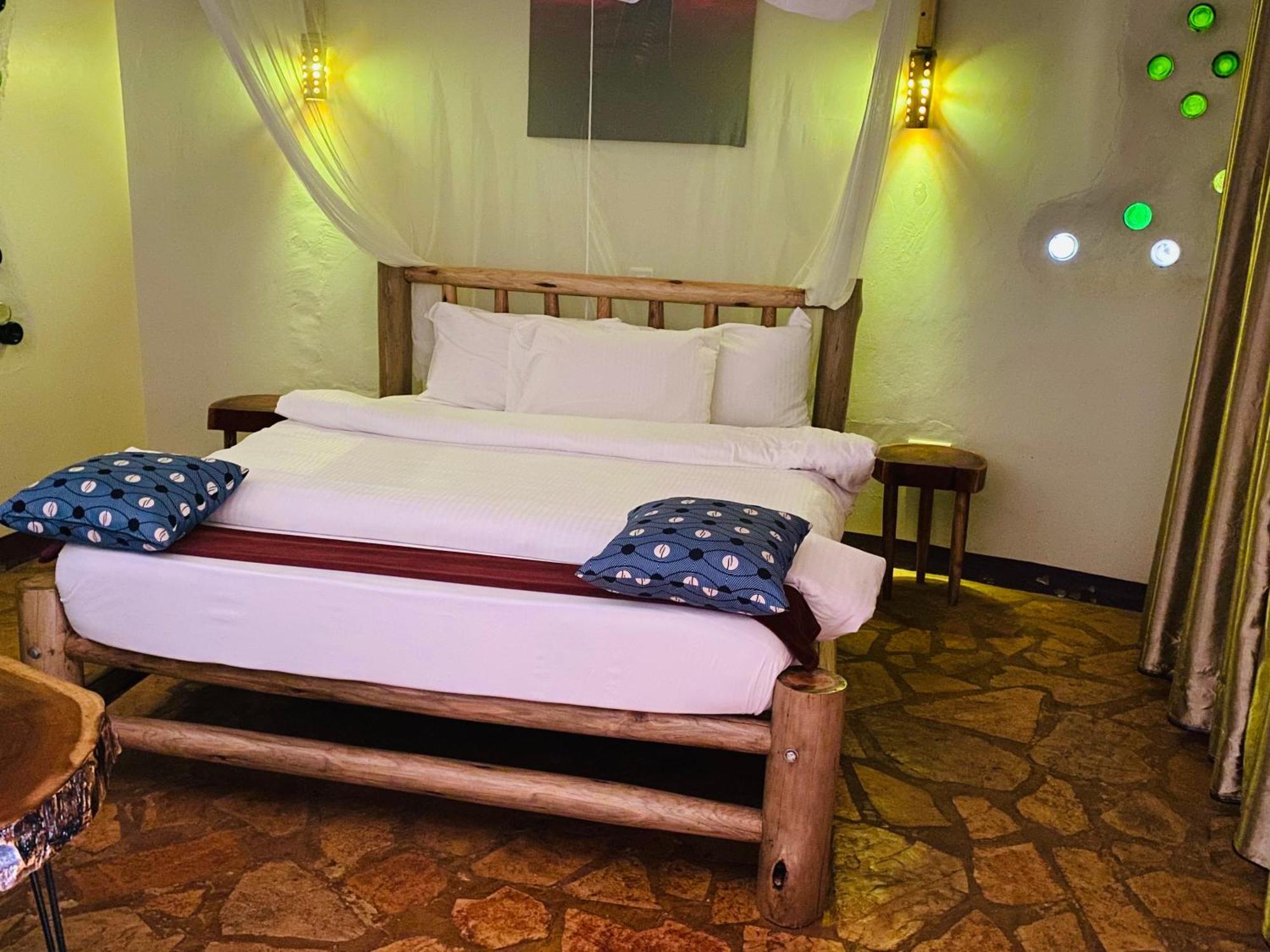 Afro Smile Hotel & Guest House جينجا المظهر الخارجي الصورة