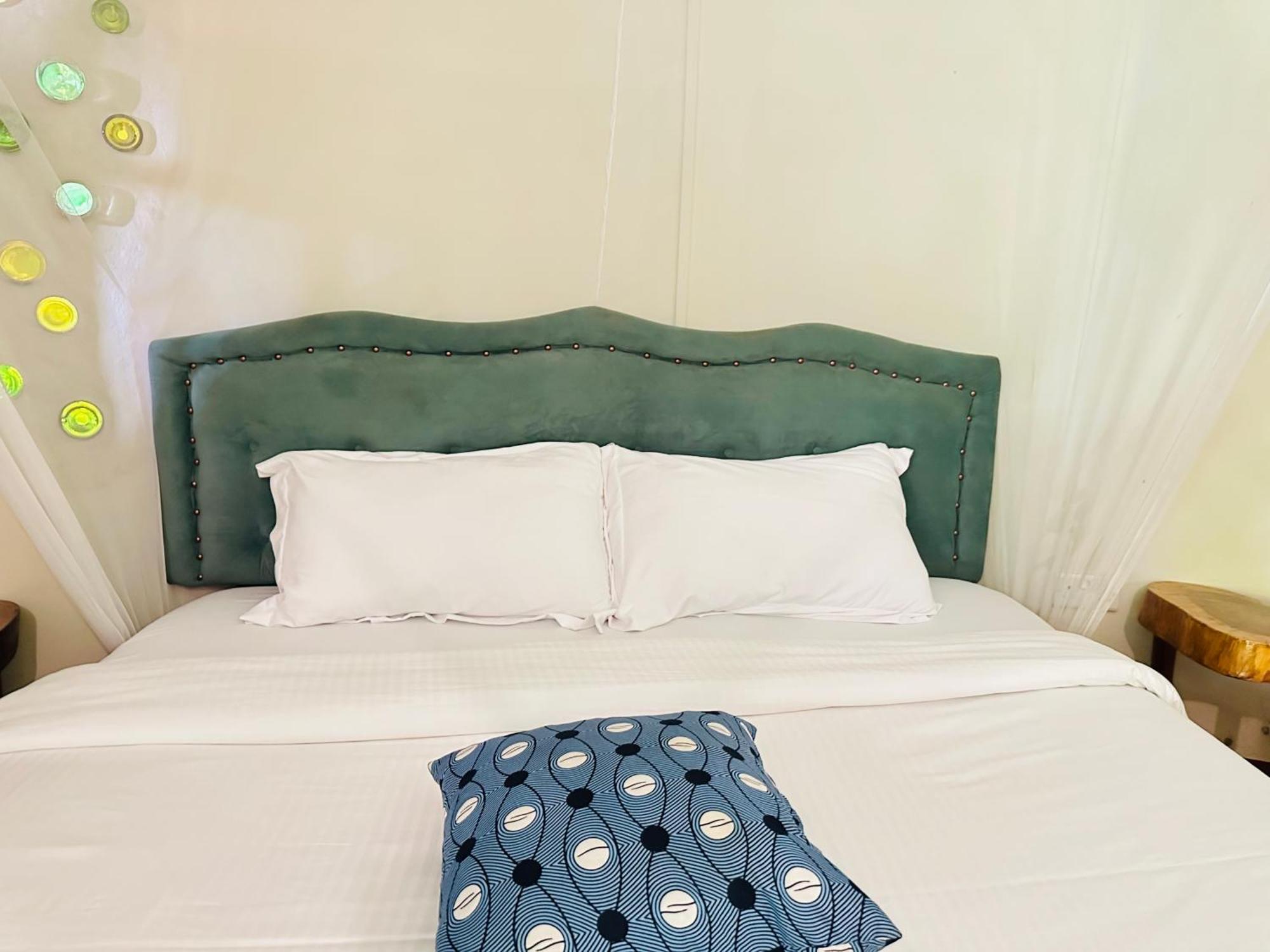 Afro Smile Hotel & Guest House جينجا المظهر الخارجي الصورة