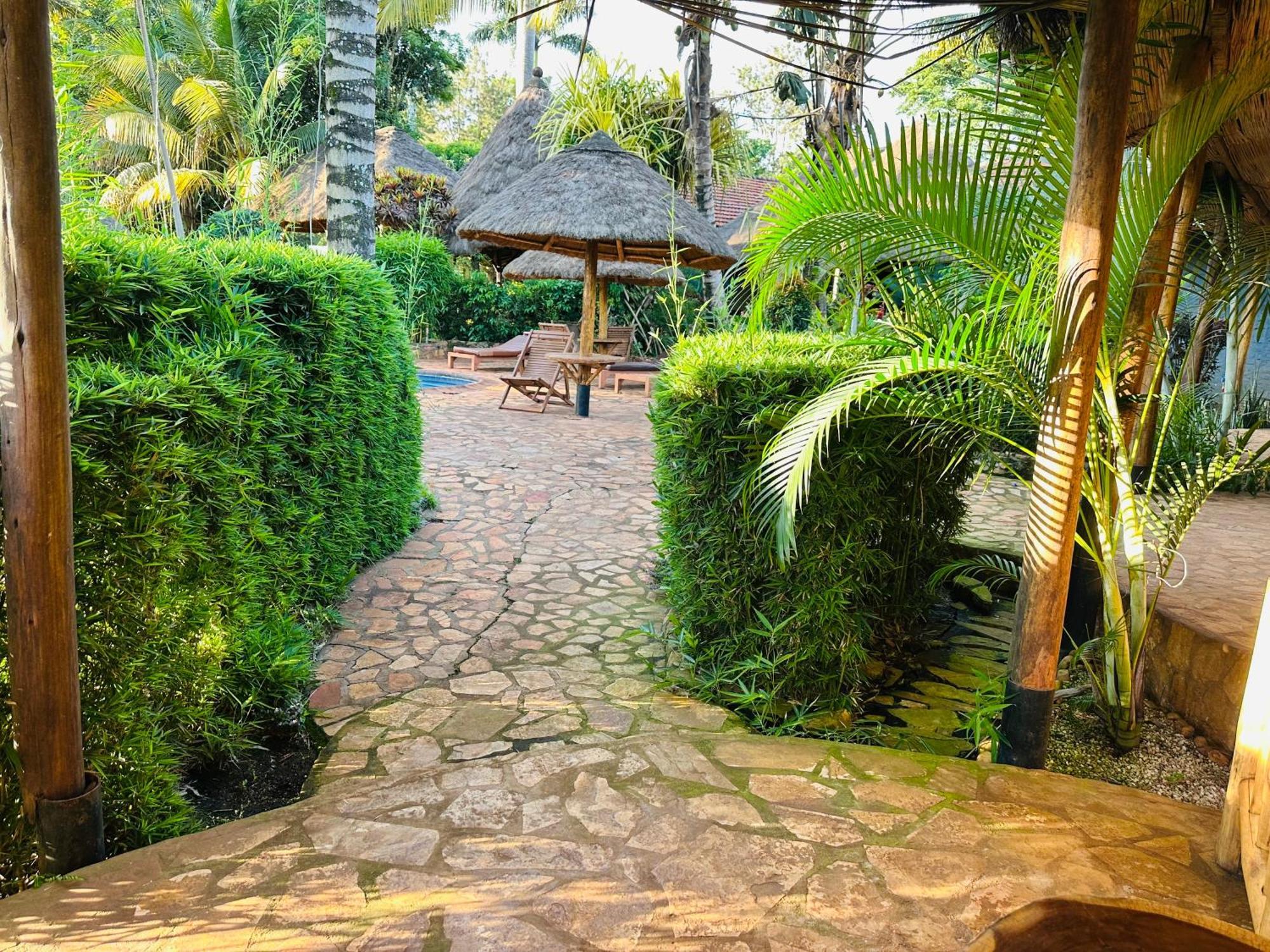 Afro Smile Hotel & Guest House جينجا المظهر الخارجي الصورة