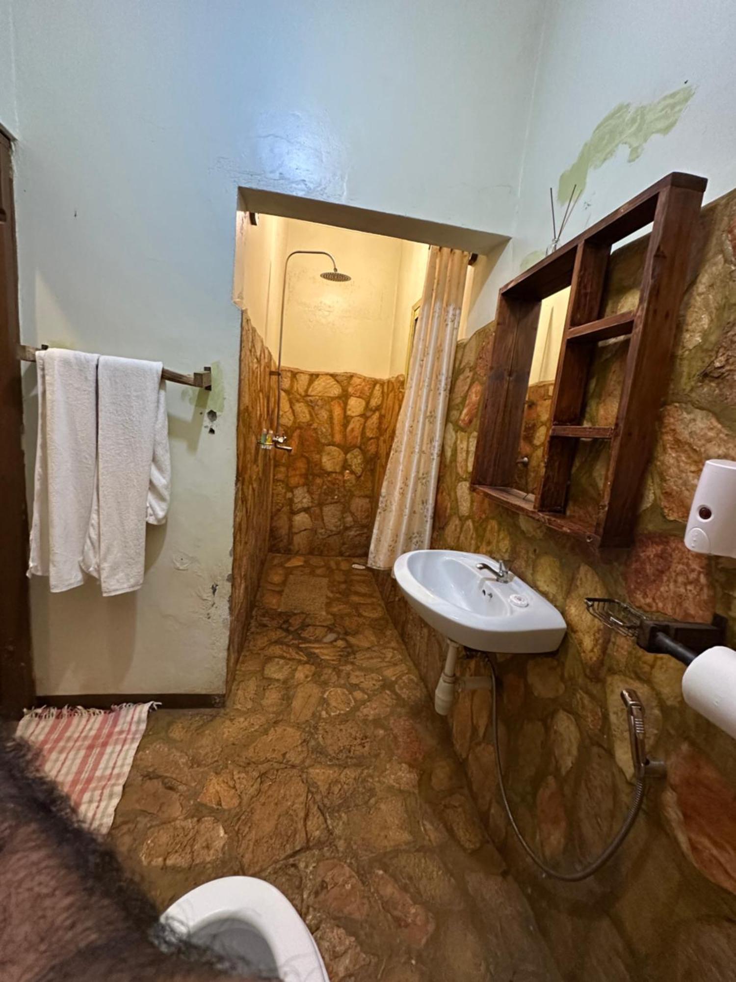 Afro Smile Hotel & Guest House جينجا المظهر الخارجي الصورة