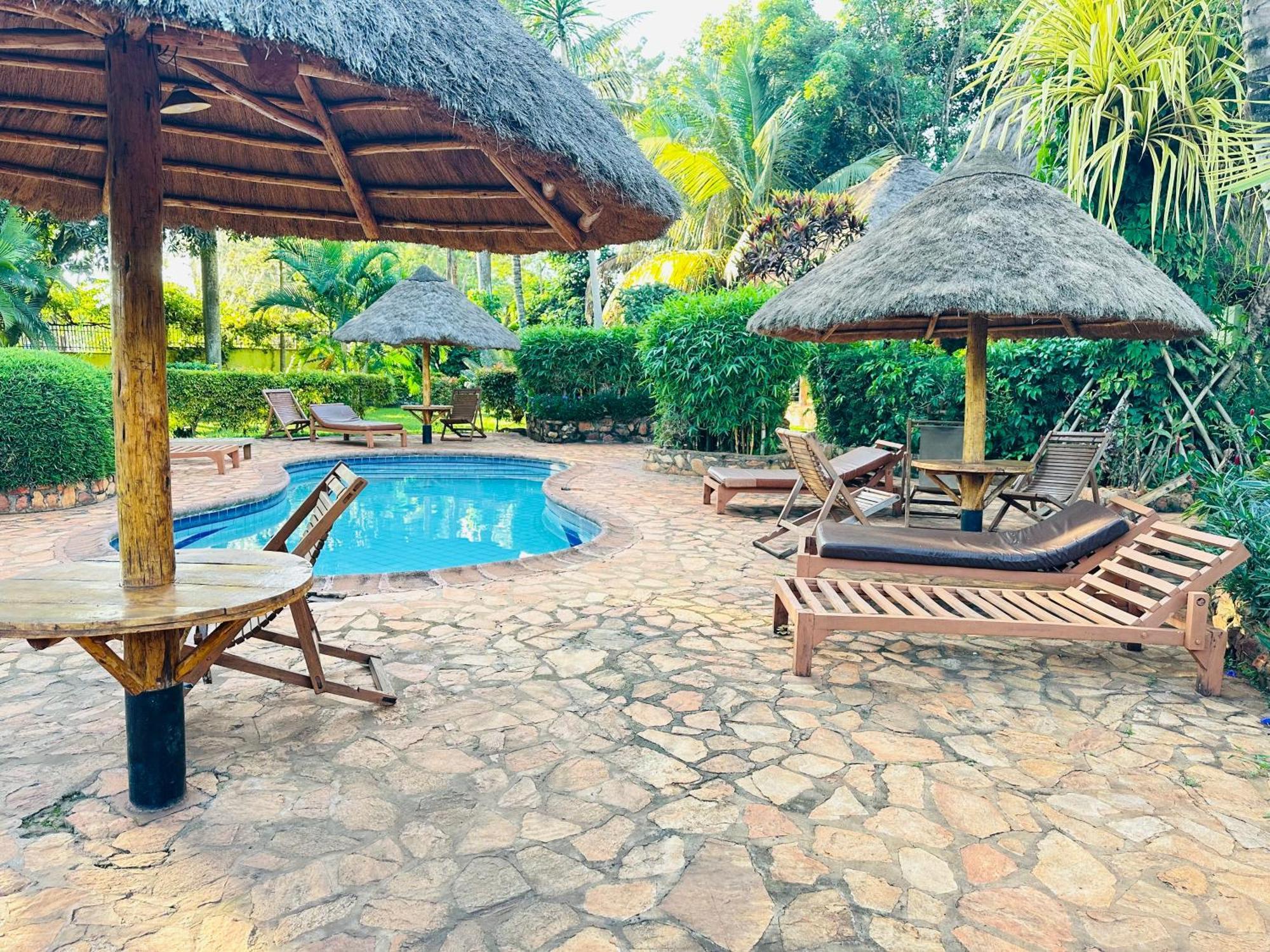 Afro Smile Hotel & Guest House جينجا المظهر الخارجي الصورة