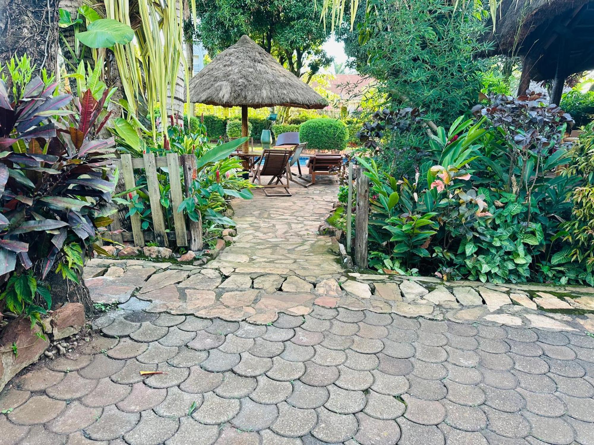 Afro Smile Hotel & Guest House جينجا المظهر الخارجي الصورة